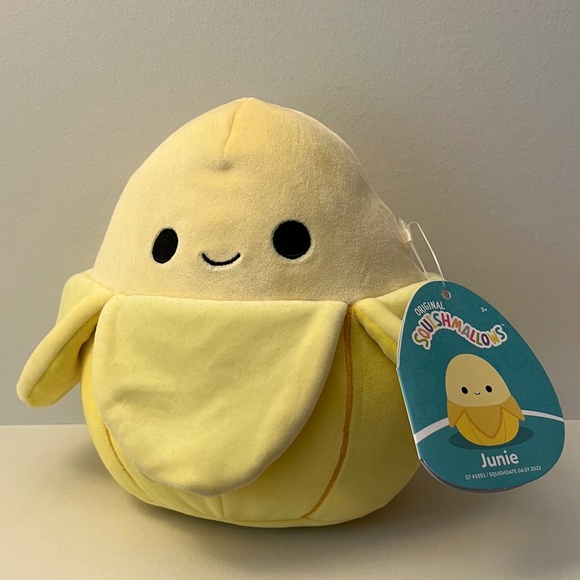 NWT Junie the Banana AUS Version Squishmallow - Picture 1 of 3